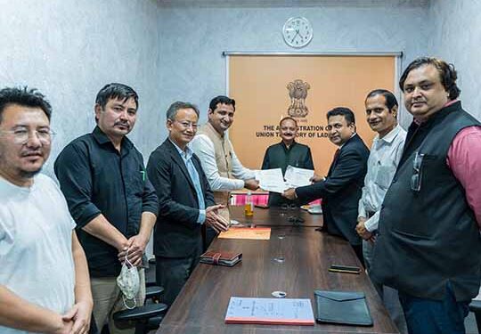 EESL signs an MoU with Health and Education Department, UT of Ladakh