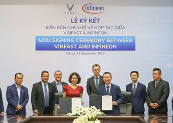 Signing Ceremeony Infineon VinFast