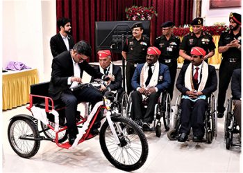 electric tricycle