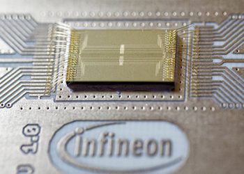 Microstructured 2D Surface