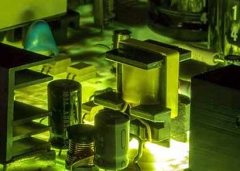 DC voltage converter