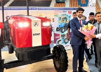 AutoNxt Automation showcases its electric tractor