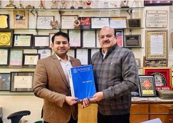 Zakir Hussain, Director with Mr Haji Kamruddin, MD and Founder, Servokon Systems Limited